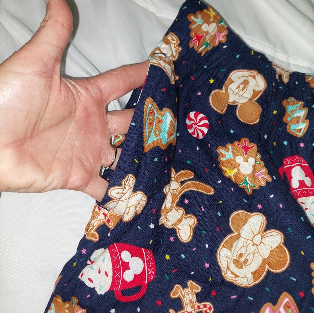 Disney "Holiday Cookies" Flannel Longsleeve Pajama Set, Large, NWT - Picture 9 of 10